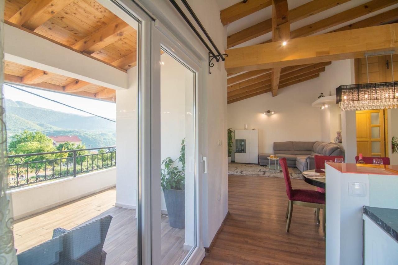 Village Holiday Apartman With Heated Pool Maslina Kostanje Εξωτερικό φωτογραφία