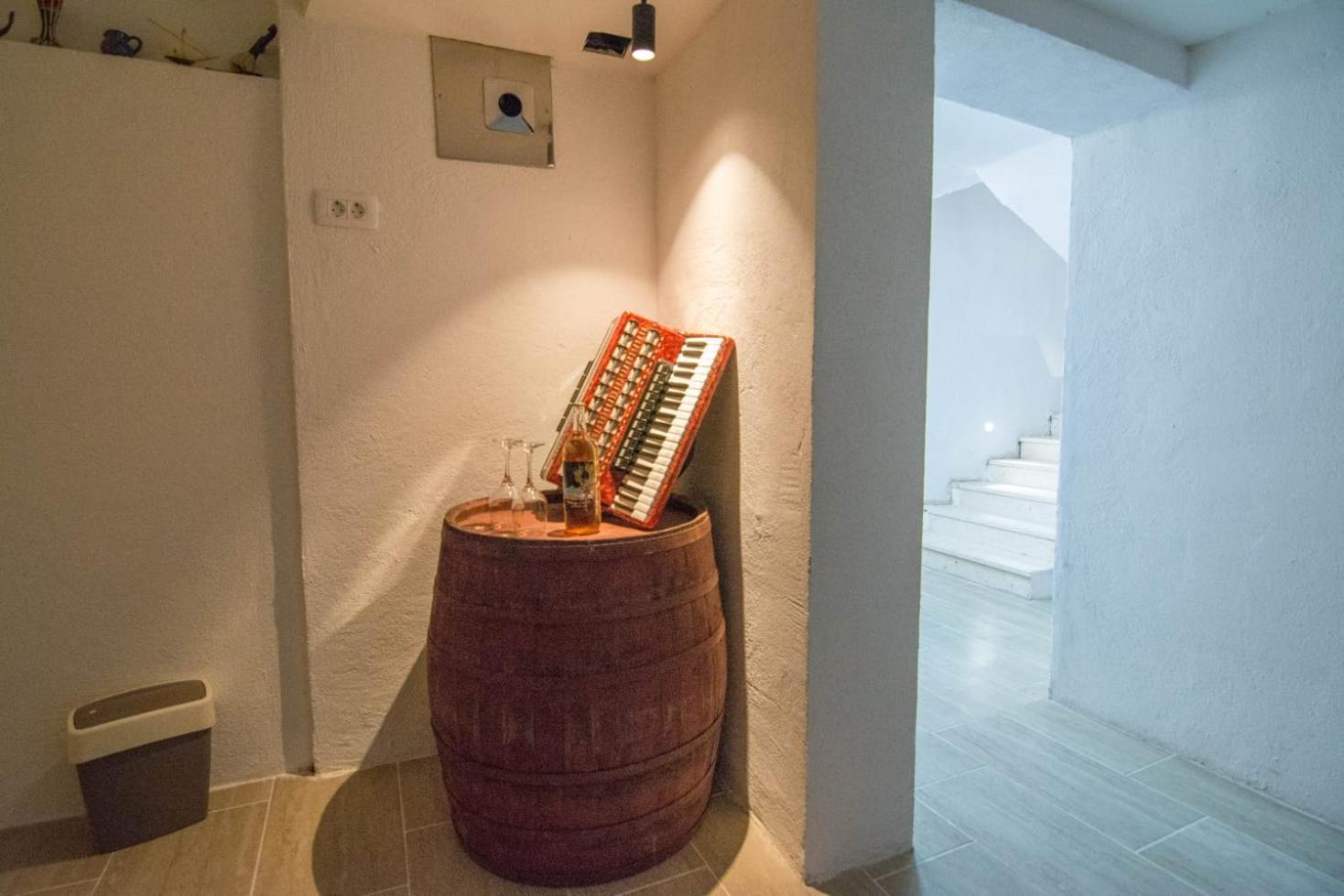 Village Holiday Apartman With Heated Pool Maslina Kostanje Εξωτερικό φωτογραφία